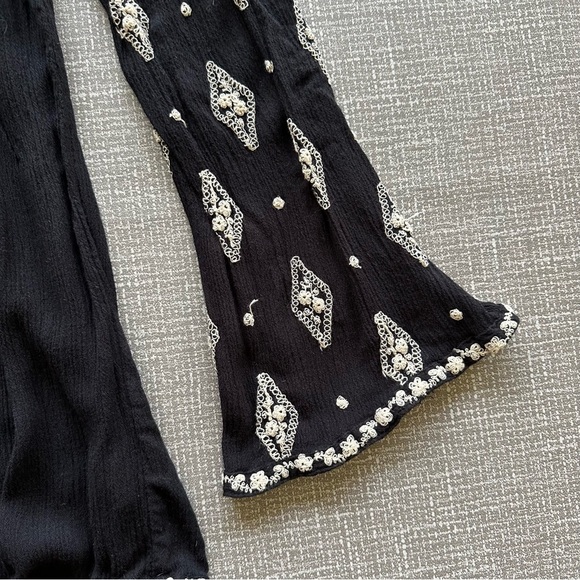 Free people women’s baby doll embroidered top, black, and white sz XS - Picture 6 of 10